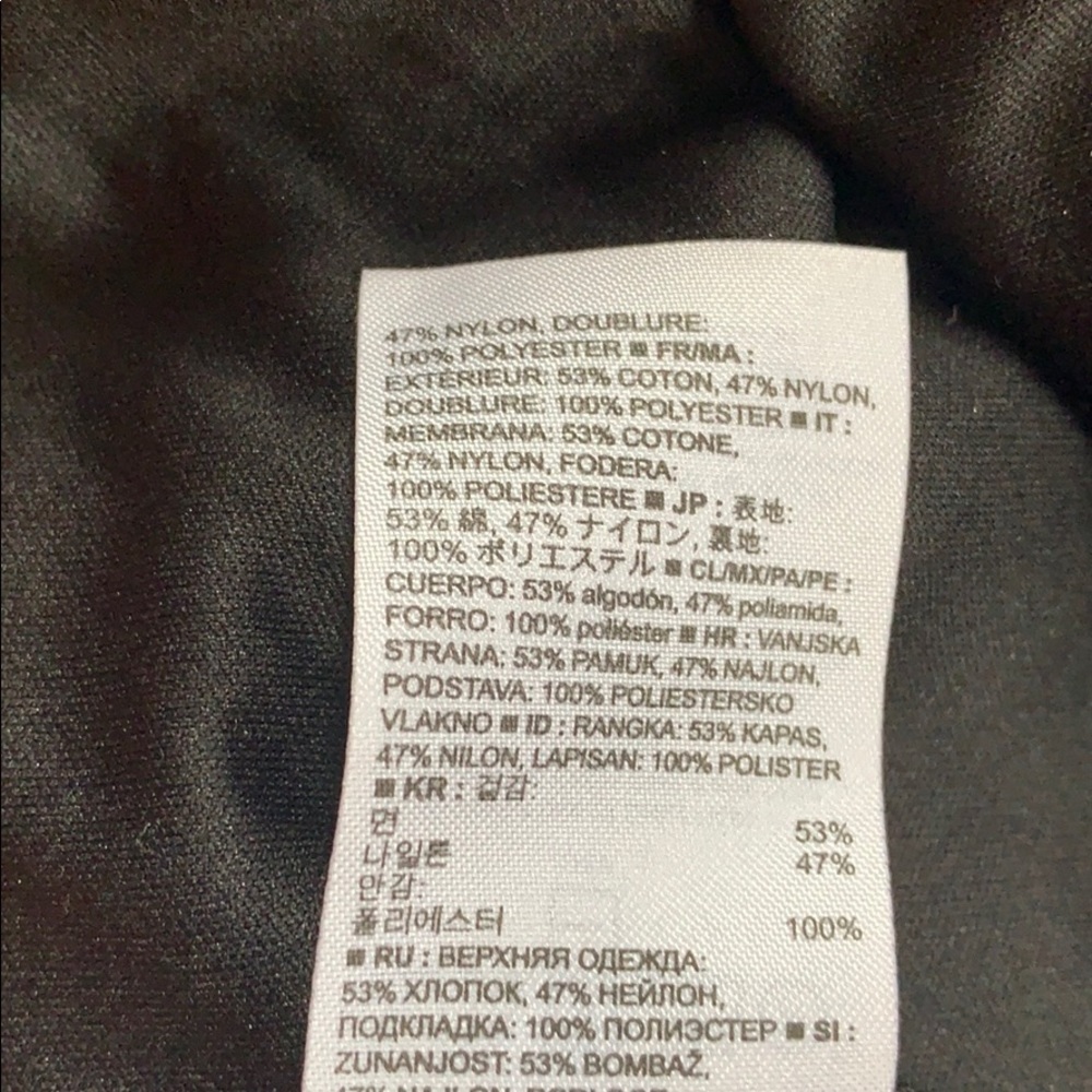 EUC Banana Republic black blouse, size small - Picture 4 of 4